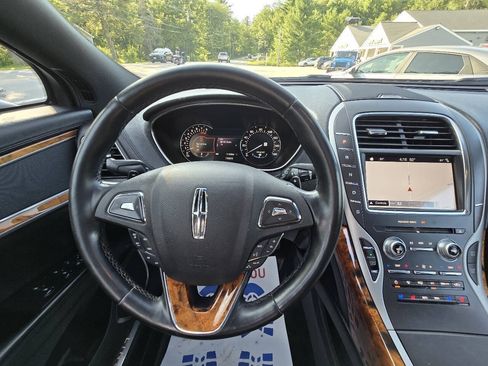 Used 2016 Lincoln MKX Reserve w/ Climate Package AWD/4WD image 26