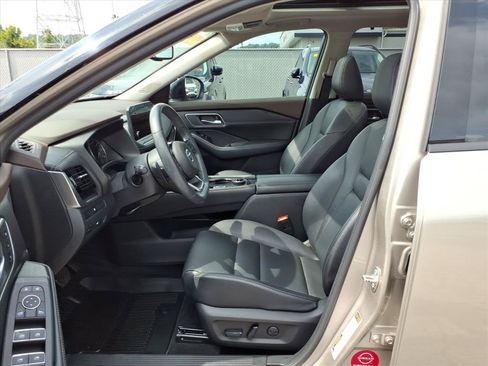 Used 2021 Nissan Rogue SL w/ Premium Package AWD/4WD image 11