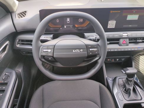 New 2026 Kia K4 LXS image 15