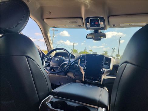 Used 2023 RAM 3500 Laramie image 29