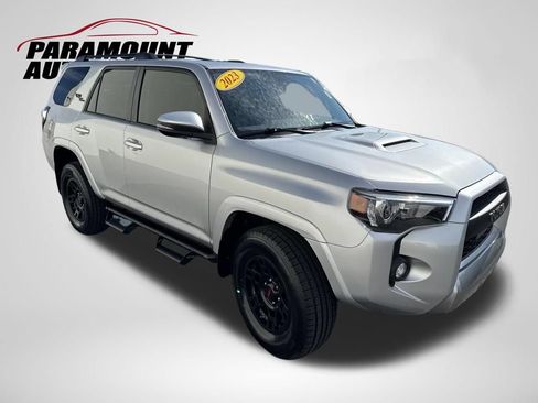 Used 2023 Toyota 4Runner TRD Off-Road Premium w/ Moonroof Package AWD/4WD image 3