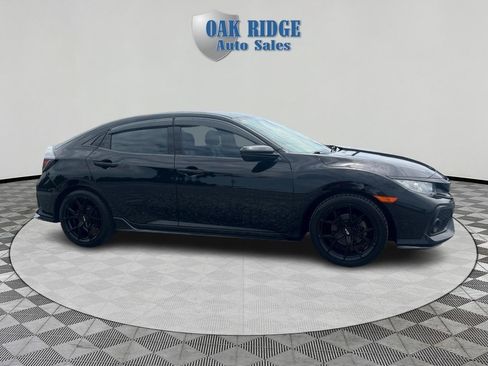Used 2017 Honda Civic Sport image 4