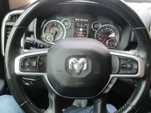 Used 2020 RAM 1500 Lone Star RWD image 23