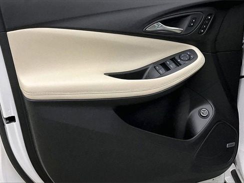 Certified 2025 Buick Encore GX Avenir w/ Avenir Technology Package image 21