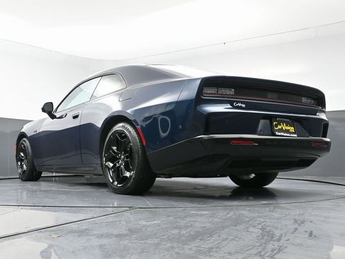 Used 2025 Dodge Charger R/T w/ Sun & Sound Package image 49