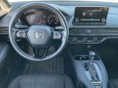 Used 2024 Honda HR-V Sport image 11