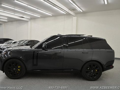 Used 2023 Land Rover Range Rover SE image 5
