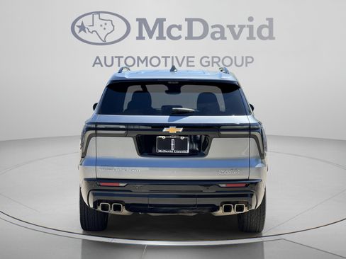Used 2025 Chevrolet Traverse High Country w/ LPO, Floor Liner Package AWD/4WD image 6