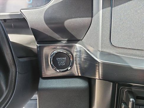 New 2026 Ford F250 Lariat w/ FX4 Off-Road Package image 21