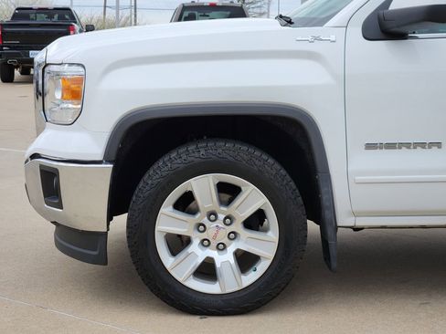 Used 2015 GMC Sierra 1500 SLE w/ SLE Value Package AWD/4WD image 11