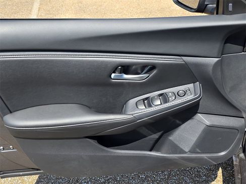 New 2025 Nissan Sentra SV image 15