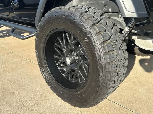 Used 2024 Jeep Wrangler Unlimited Sport AWD/4WD image 7
