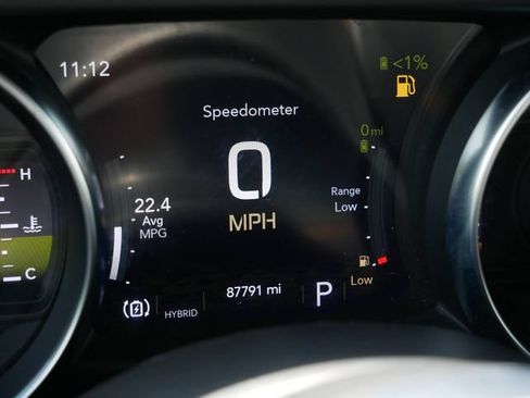 Used 2021 Jeep Wrangler Unlimited Sahara AWD/4WD image 31