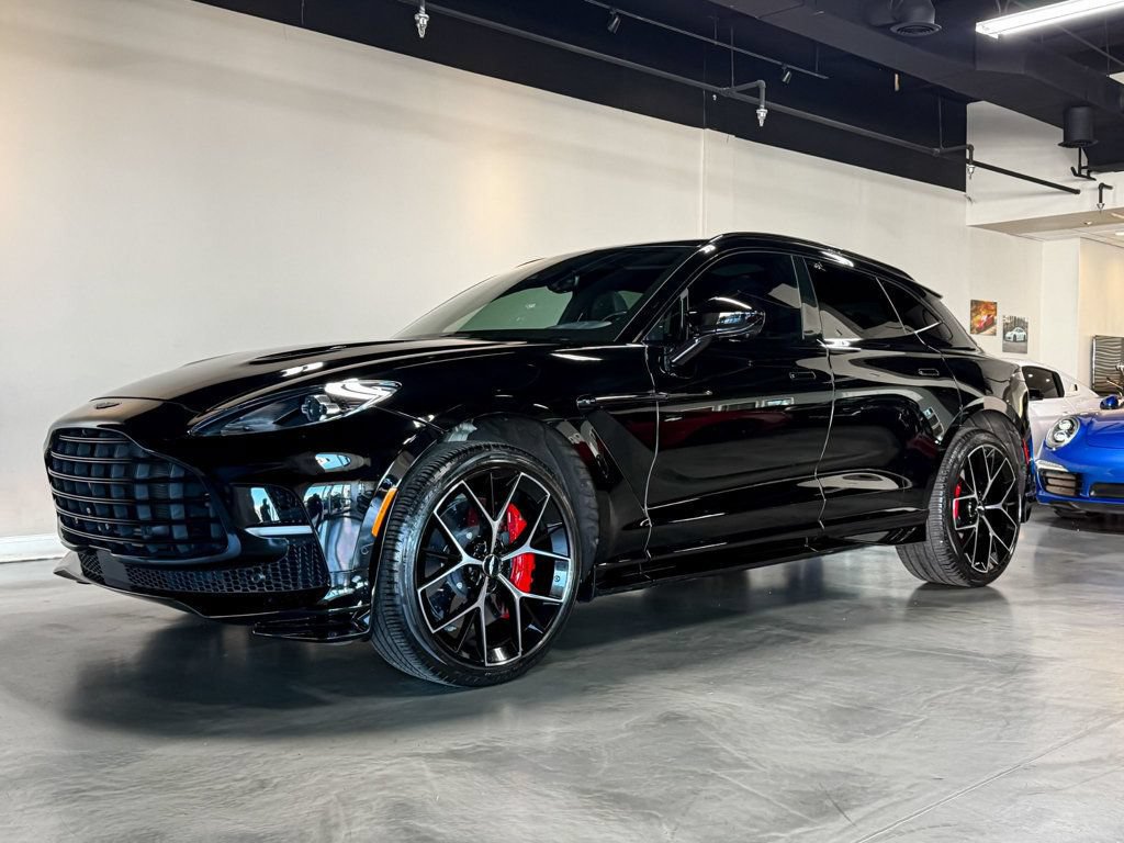 Used 2024 Aston Martin DBX 707 AWD/4WD image 3