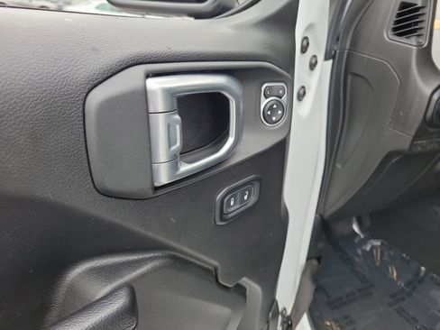 Used 2024 Jeep Wrangler Sport S image 18