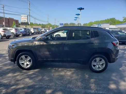 Used 2022 Jeep Compass Latitude AWD/4WD image 7