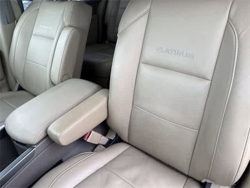 Used 2015 Nissan Armada Platinum image 10