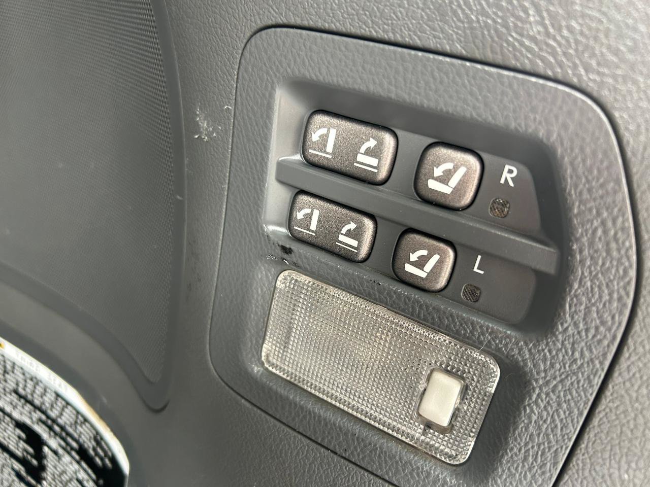 Used 2008 Lexus LX 570 4WD image 19