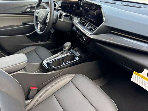 New 2026 Chevrolet Trax ACTIV w/ Sunroof Package image 16