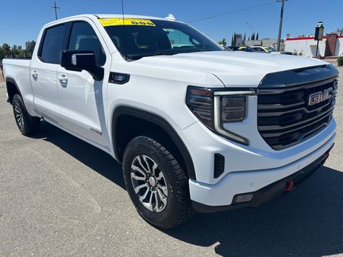 Used 2023 GMC Sierra 1500 AT4 image 3