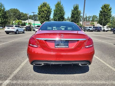 Used 2018 Mercedes-Benz C 300 4MATIC Sedan image 4