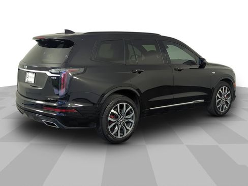 Used 2024 Cadillac XT6 Sport w/ Technology Package AWD/4WD image 6
