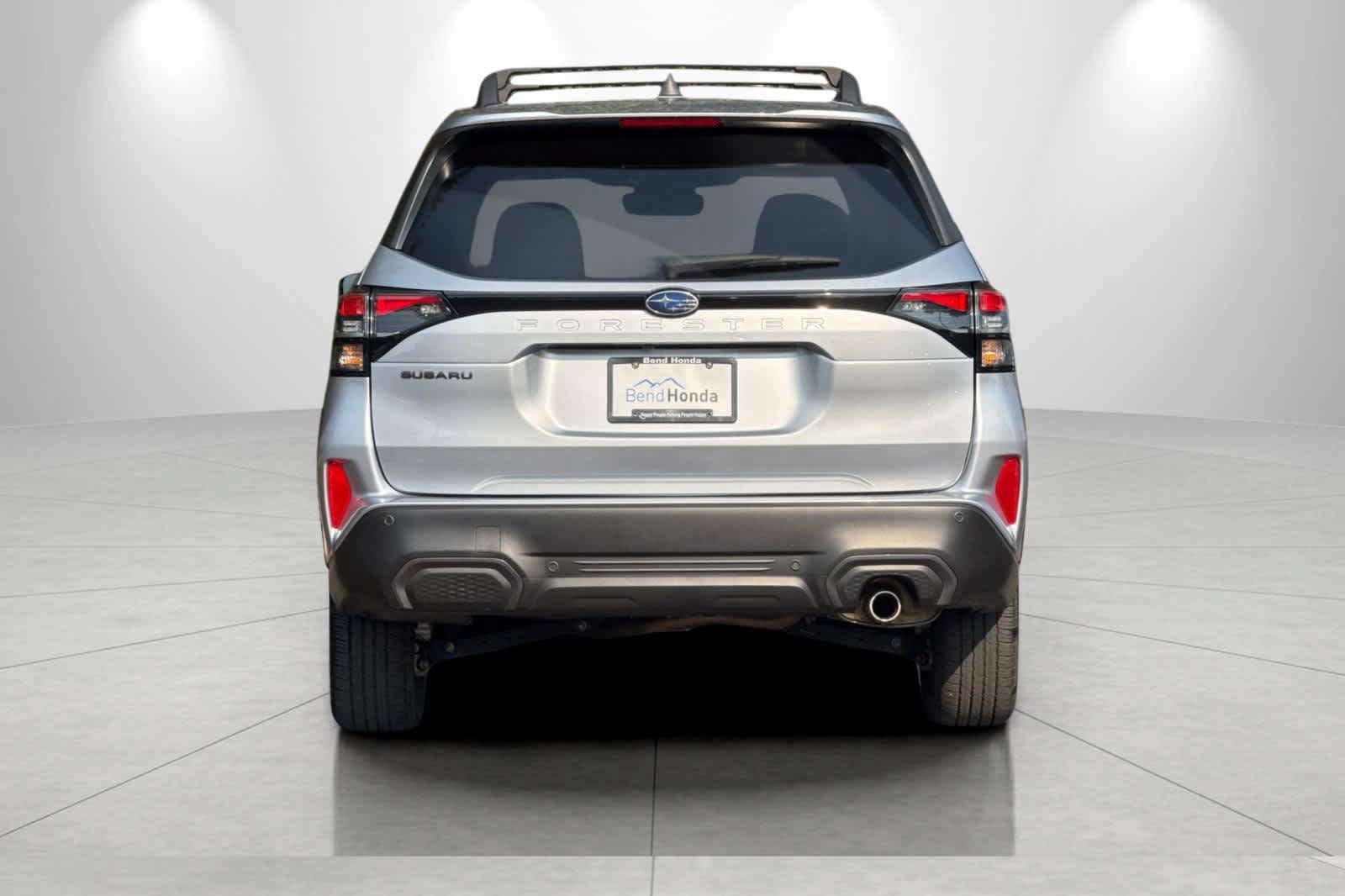 Used 2025 Subaru Forester Limited AWD/4WD image 7