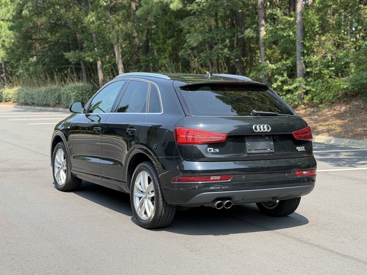 Used 2018 Audi Q3 2.0T Premium Plus w/ Premium Plus Package AWD/4WD image 5