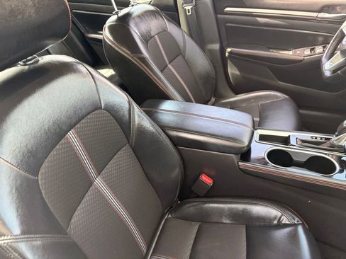Certified 2025 Nissan Altima 2.5 SR FWD image 11