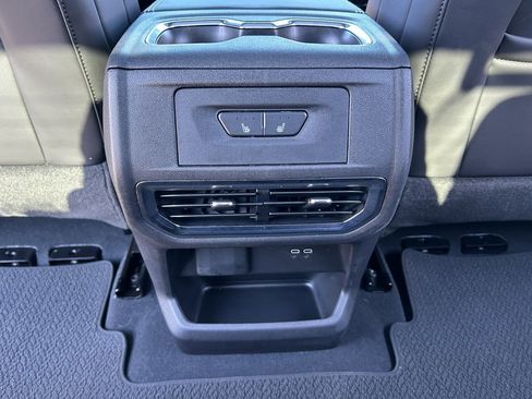 Used 2025 GMC Sierra EV Denali image 41