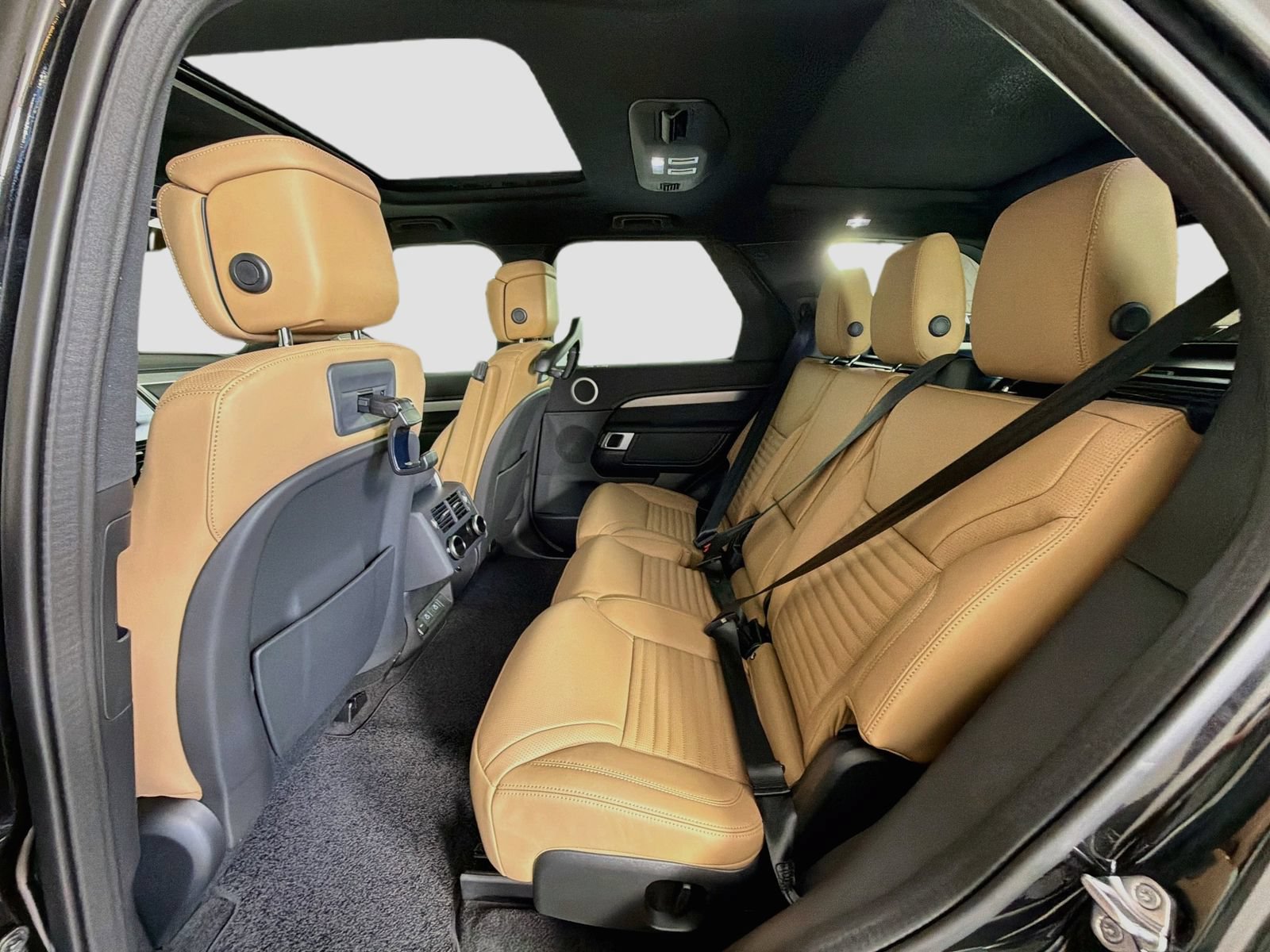 New 2026 Land Rover Discovery Dynamic SE AWD/4WD image 26