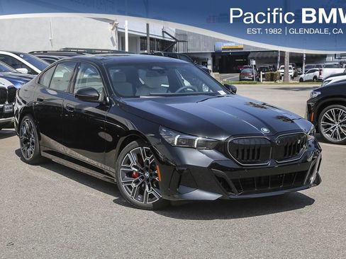 New 2026 BMW i5 eDrive40 w/ M Sport Package RWD image 1