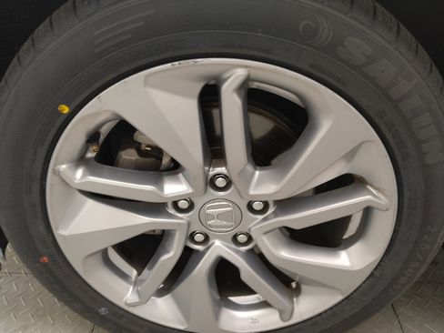 Used 2019 Honda Accord LX image 31