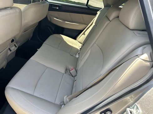 Used 2018 Subaru Outback 2.5i Limited AWD/4WD image 23