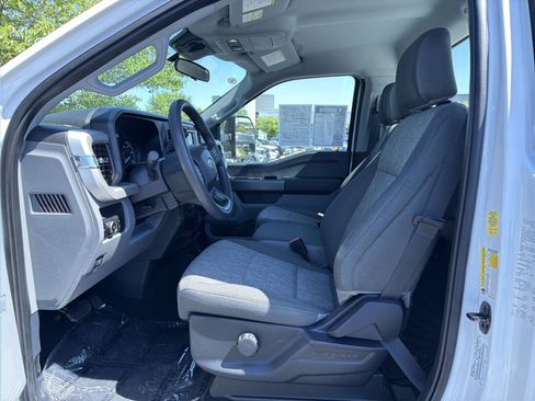 Used 2023 Ford F250 XL w/ STX Appearance Package AWD/4WD image 24