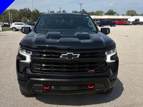 Used 2025 Chevrolet Silverado 1500 LT Trail Boss w/ Convenience Package II AWD/4WD image 10