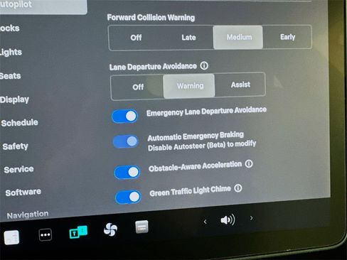 Used 2022 Tesla Model 3 image 26