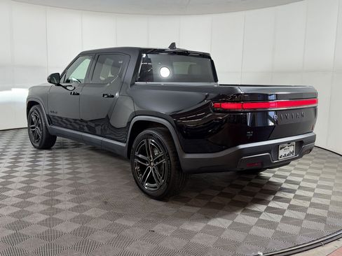 Used 2026 Rivian R1T Premium Quad AWD/4WD image 3