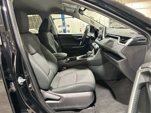 Used 2024 Toyota RAV4 XLE image 24