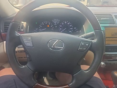 Used 2012 Lexus LS 460 AWD w/ Comfort Pkg image 15