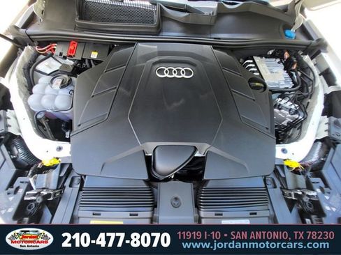 Used 2025 Audi Q7 3.0T Prestige w/ Prestige Package AWD/4WD image 33