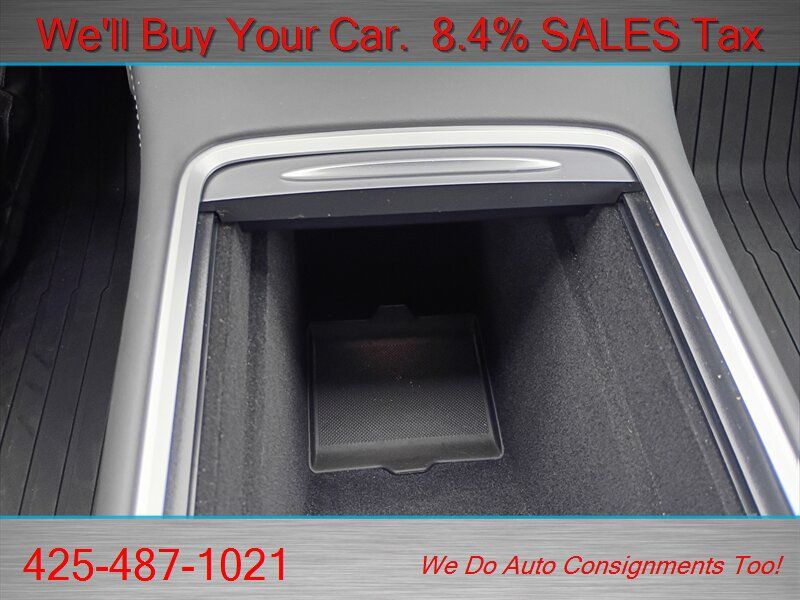 Used 2024 Tesla Model Y Long Range AWD/4WD image 32