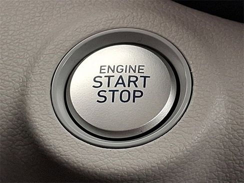 Certified 2023 Hyundai Venue Limited image 23