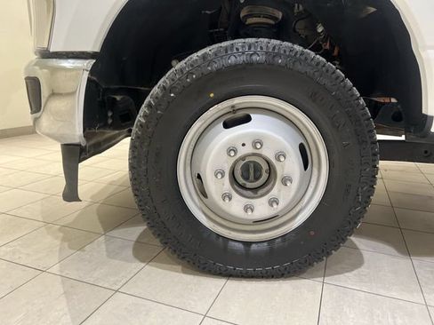 Used 2025 Ford F350 XL w/ XL Chrome Package AWD/4WD image 27