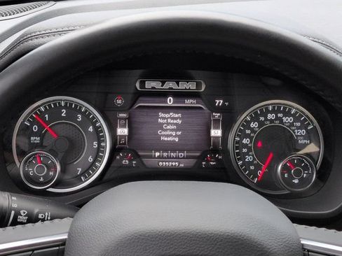 Used 2024 RAM 1500 Laramie AWD/4WD image 27