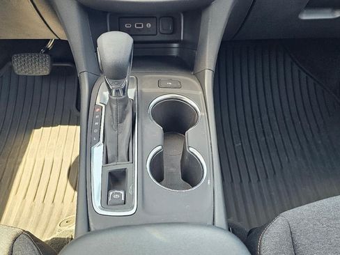 Used 2024 Chevrolet Equinox LT FWD image 14