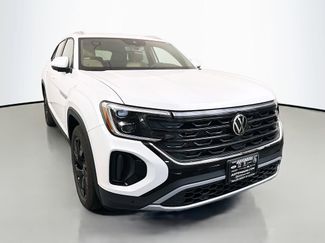 New 2026 Volkswagen Atlas Cross Sport SE AWD/4WD video 1
