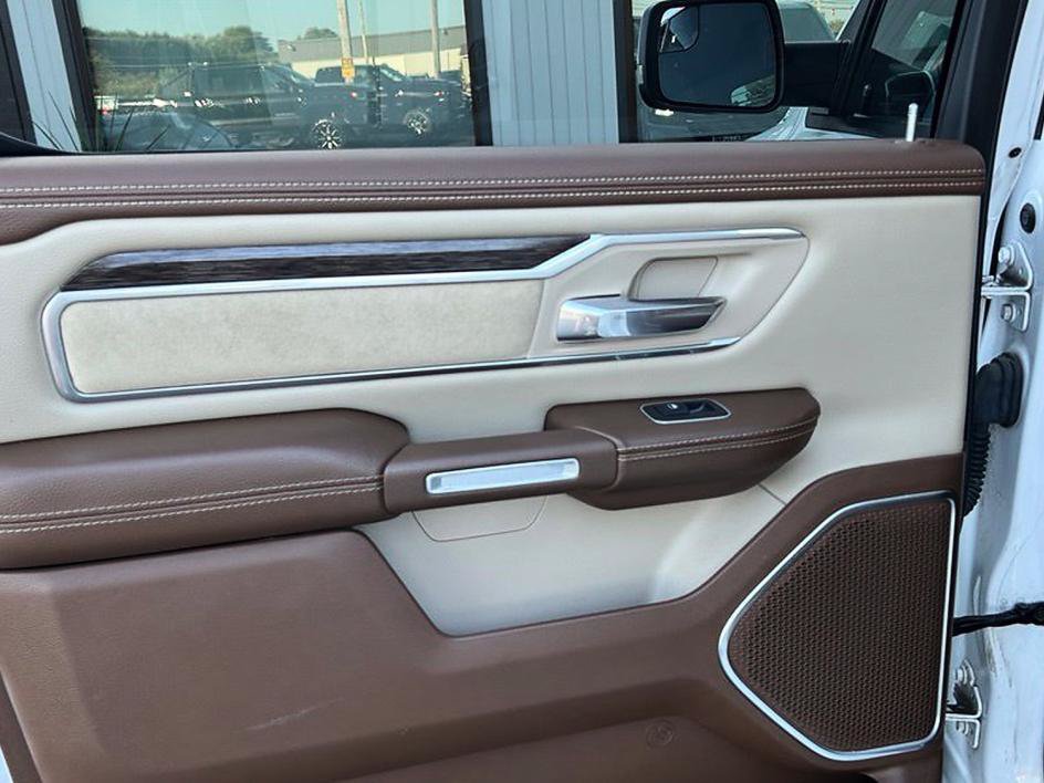 Used 2020 RAM 1500 Laramie AWD/4WD image 6