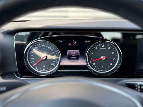 Used 2017 Mercedes-Benz E 300 4MATIC image 23