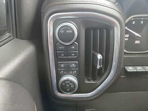 Used 2020 GMC Sierra 1500 AT4 w/ AT4 Premium Package AWD/4WD image 26